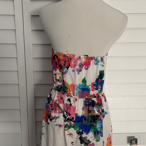 Indulge strapless Dress, high & Low length with elastic waist - Picture 5 of 6